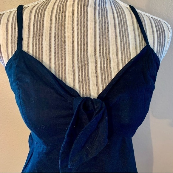 Old Navy Tank Top XS Black Adjustable Spaghetti Straps Wrapped Tie at Chest - Picture 3 of 12